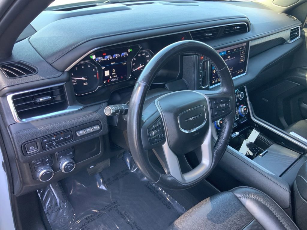 Used 2021 GMC Yukon XL Denali w/ Denali Premium Package image 22