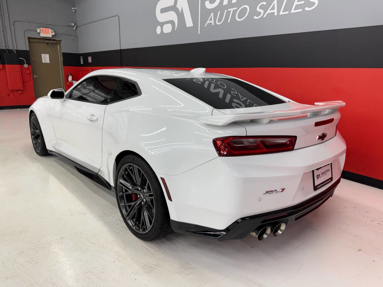 Used 2017 Chevrolet Camaro ZL1 image 19