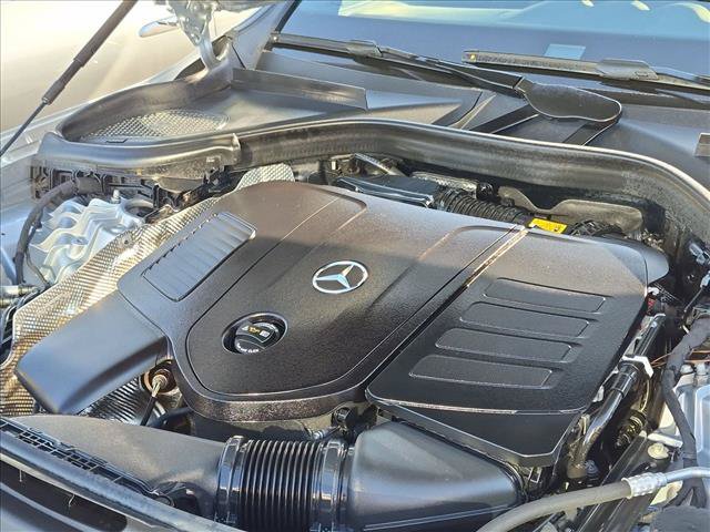 Used 2024 Mercedes-Benz GLC 300 4MATIC image 23