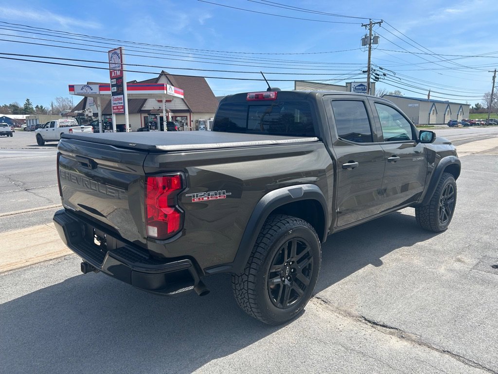 Used 2023 Chevrolet Colorado Trail Boss w/ Advanced Trailering Package AWD/4WD image 7