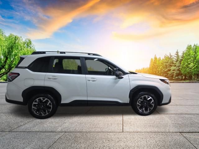 Certified 2025 Subaru Forester Premium AWD/4WD image 3