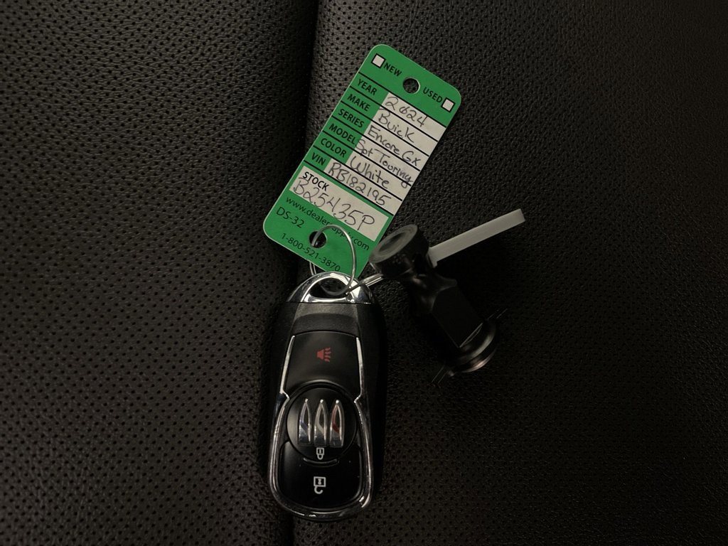 Used 2024 Buick Encore GX Sport Touring image 28