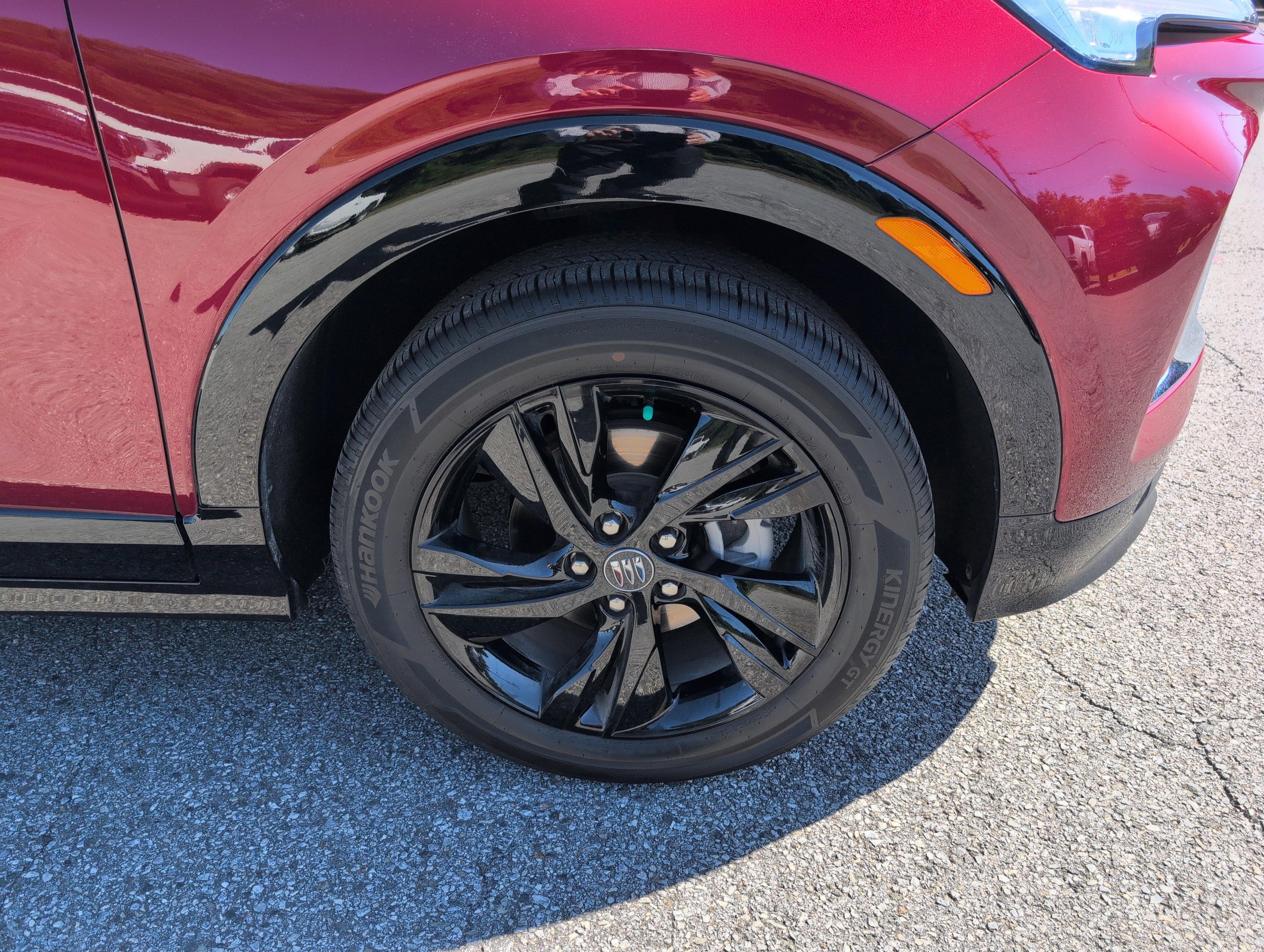 Used 2024 Buick Encore GX Sport Touring image 8