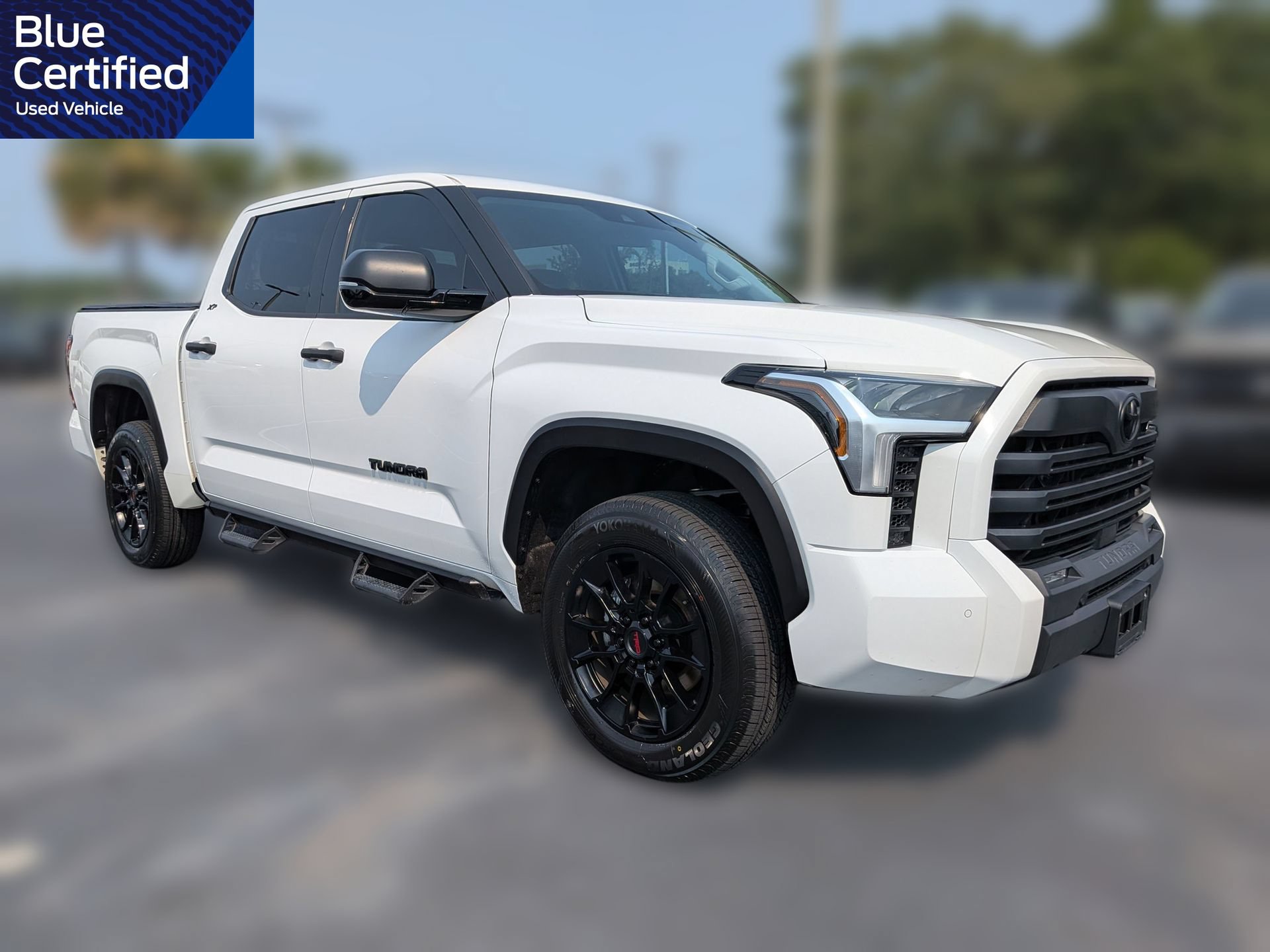 Used 2023 Toyota Tundra SR5 w/ SR5 Convenience Package AWD/4WD image 2