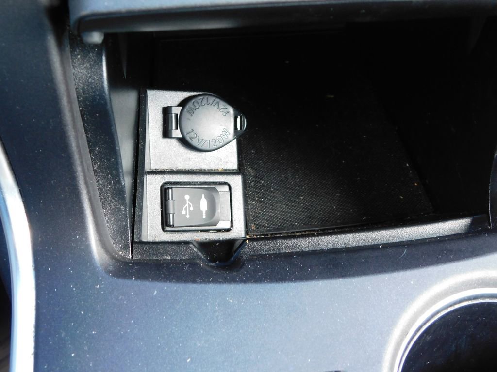 Used 2016 Toyota Camry SE w/ Moonroof Package image 31