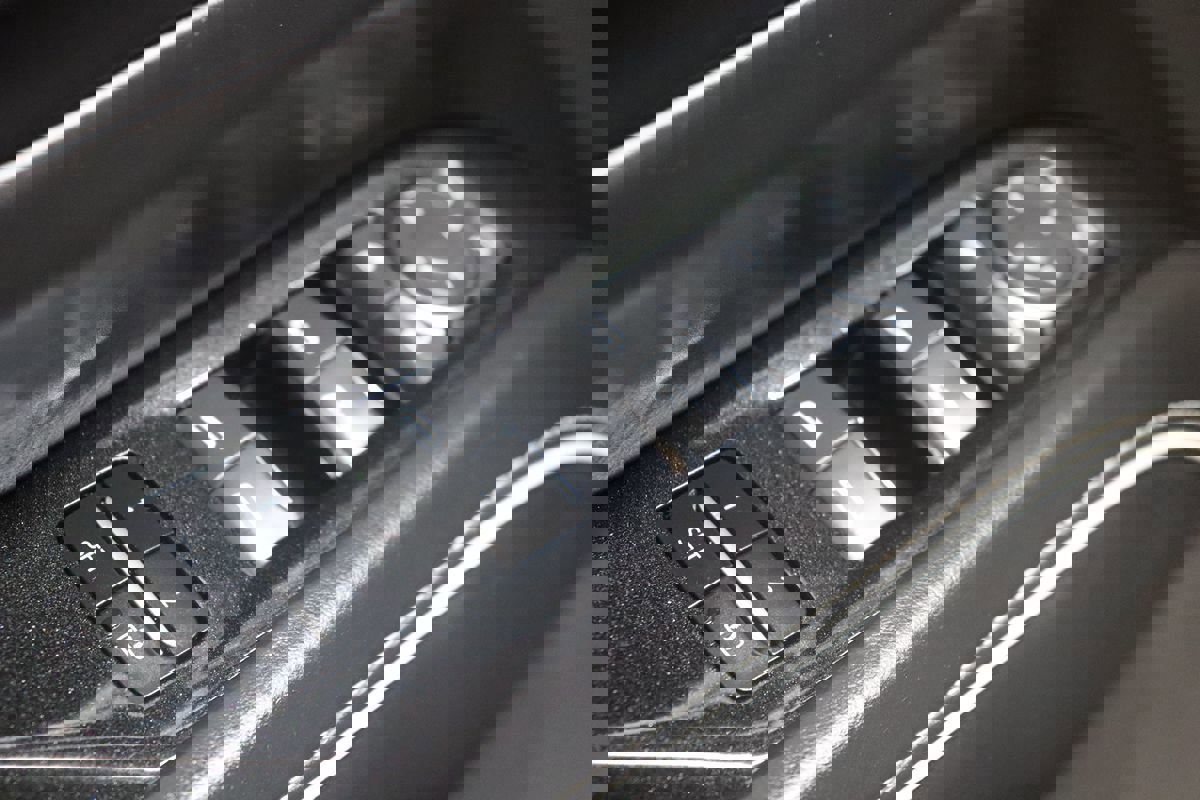 Used 2022 Cadillac Escalade Sport Platinum w/ LPO, ONYX Package image 29