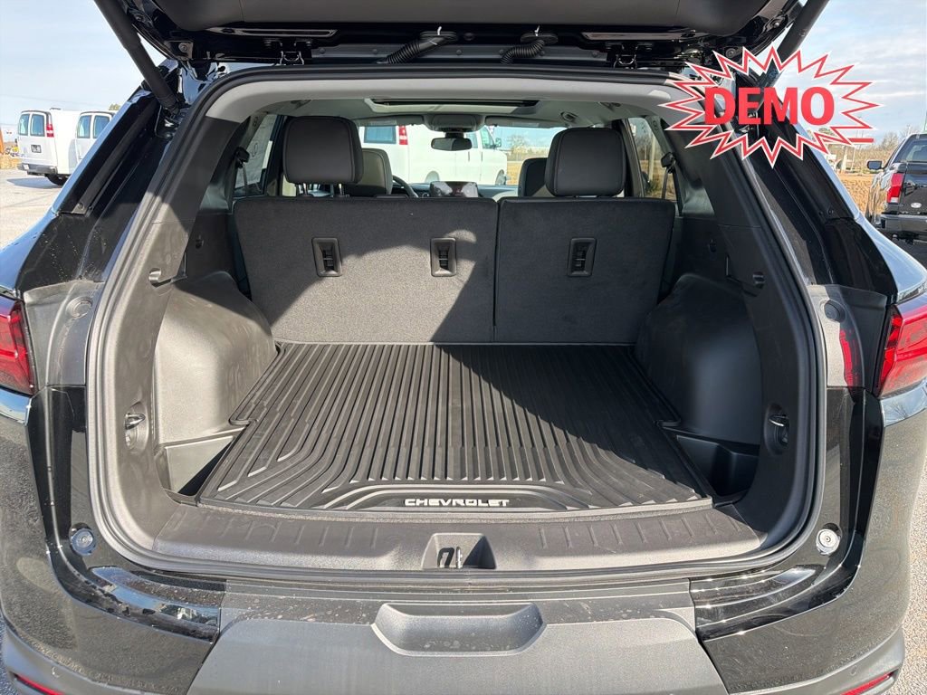 New 2026 Chevrolet Blazer LT w/ LPO, Black Sport Package image 7