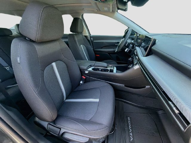 New 2026 Hyundai Sonata SEL FWD image 29