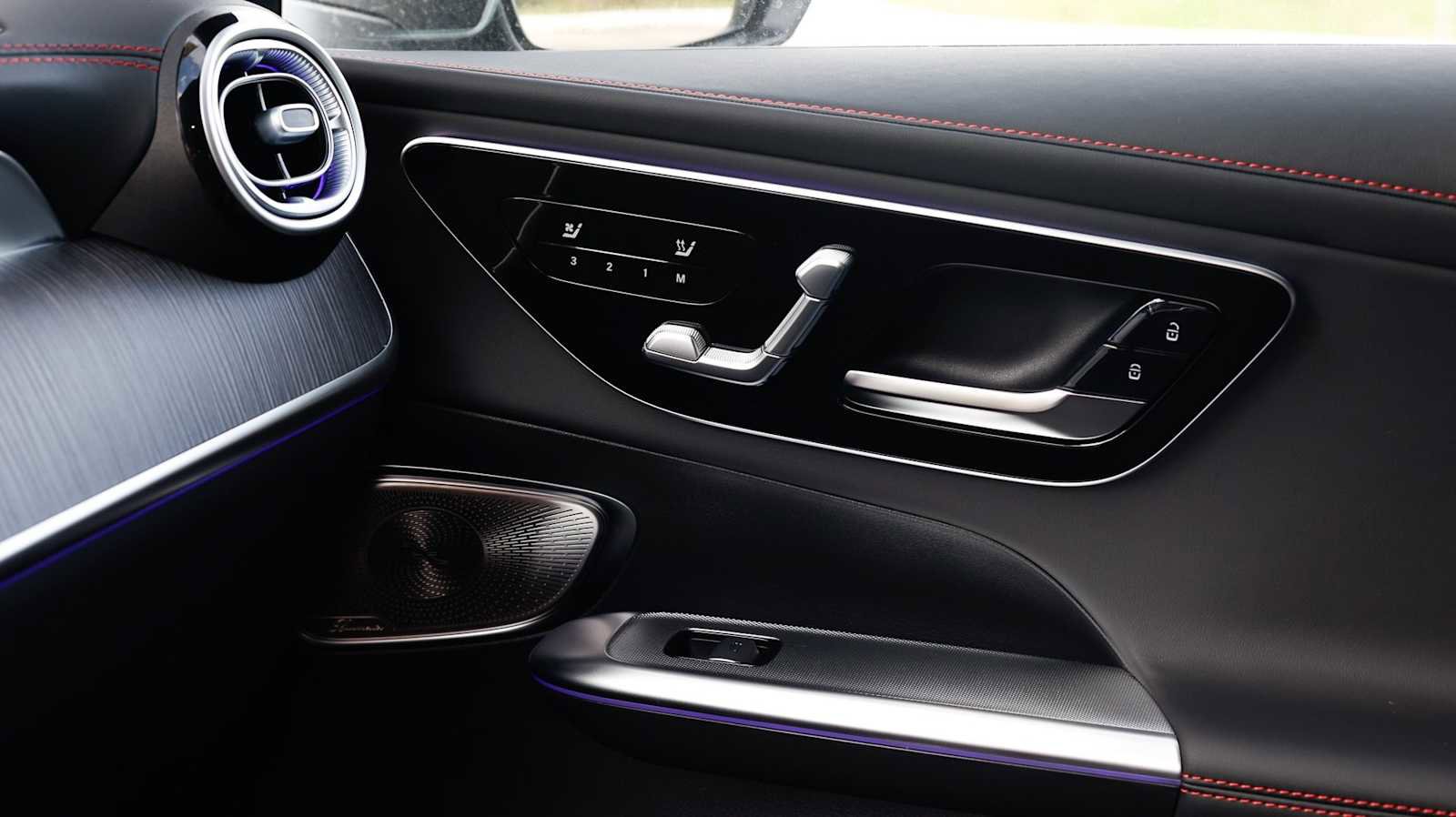 New 2026 Mercedes-Benz GLC 43 AMG 4MATIC Coupe image 15