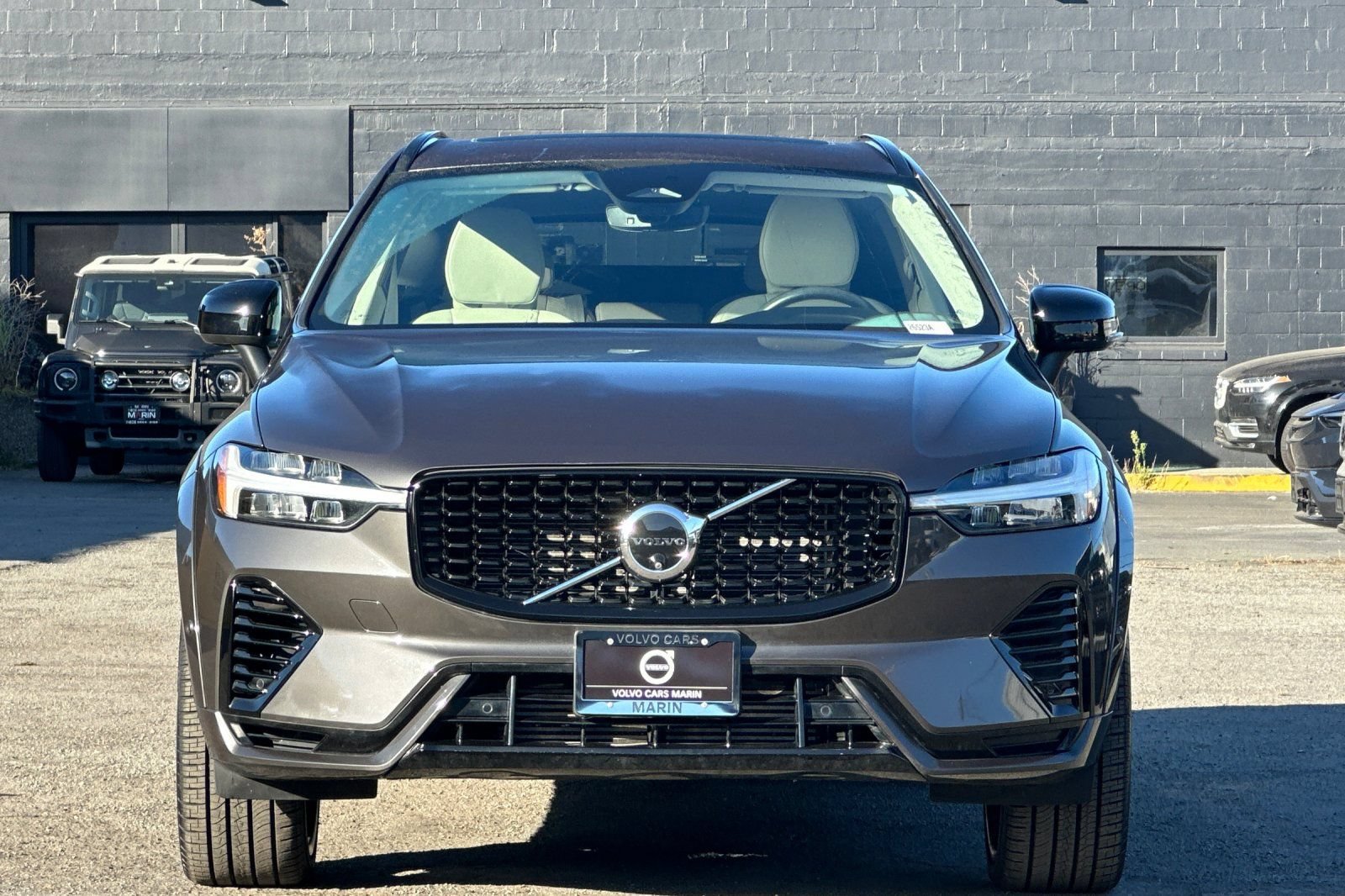 Certified 2024 Volvo XC60 T8 Ultimate w/ Protection Package Premier AWD/4WD image 11