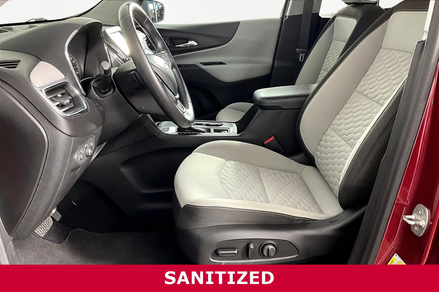 Used 2020 Chevrolet Equinox LT image 19