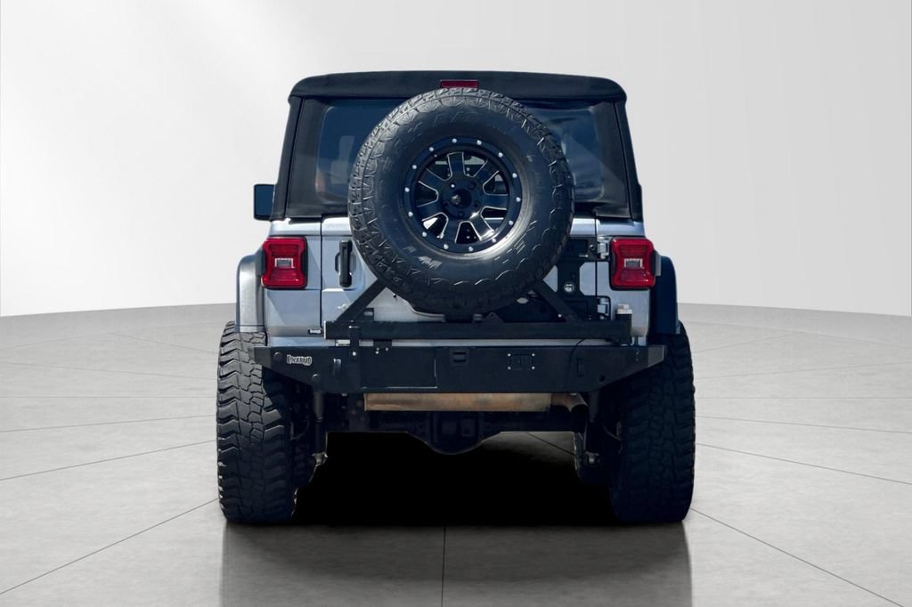 Used 2018 Jeep Wrangler Unlimited Rubicon AWD/4WD image 5