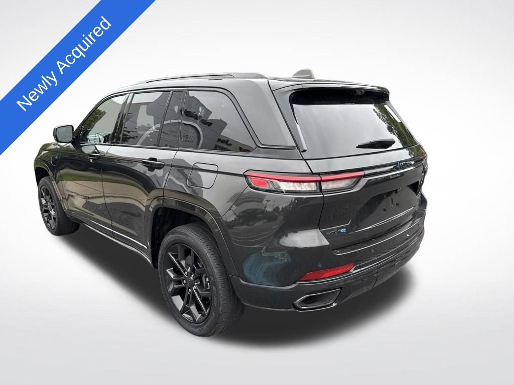 Used 2023 Jeep Grand Cherokee 30th Anniversary AWD/4WD image 2