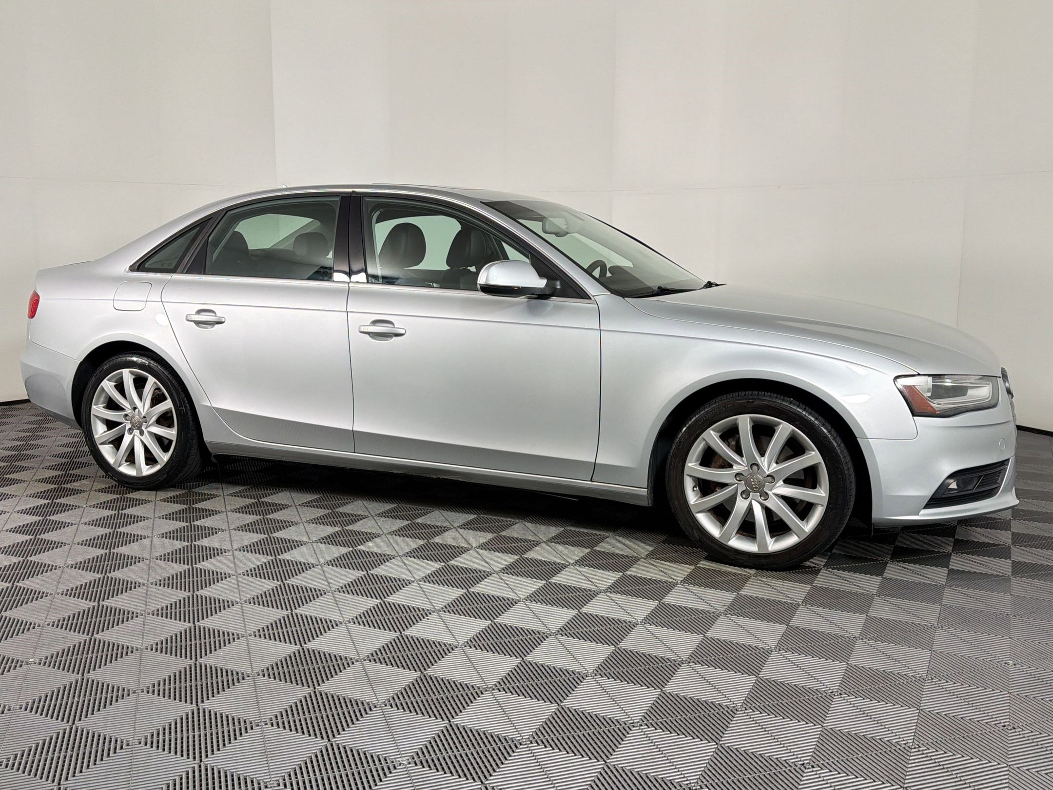 Used 2013 Audi A4 2.0T Premium Plus AWD/4WD image 6