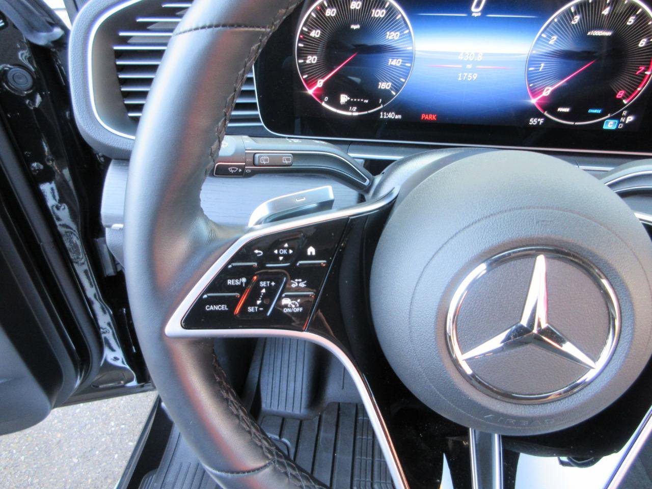 Used 2025 Mercedes-Benz GLE 580 4MATIC image 47