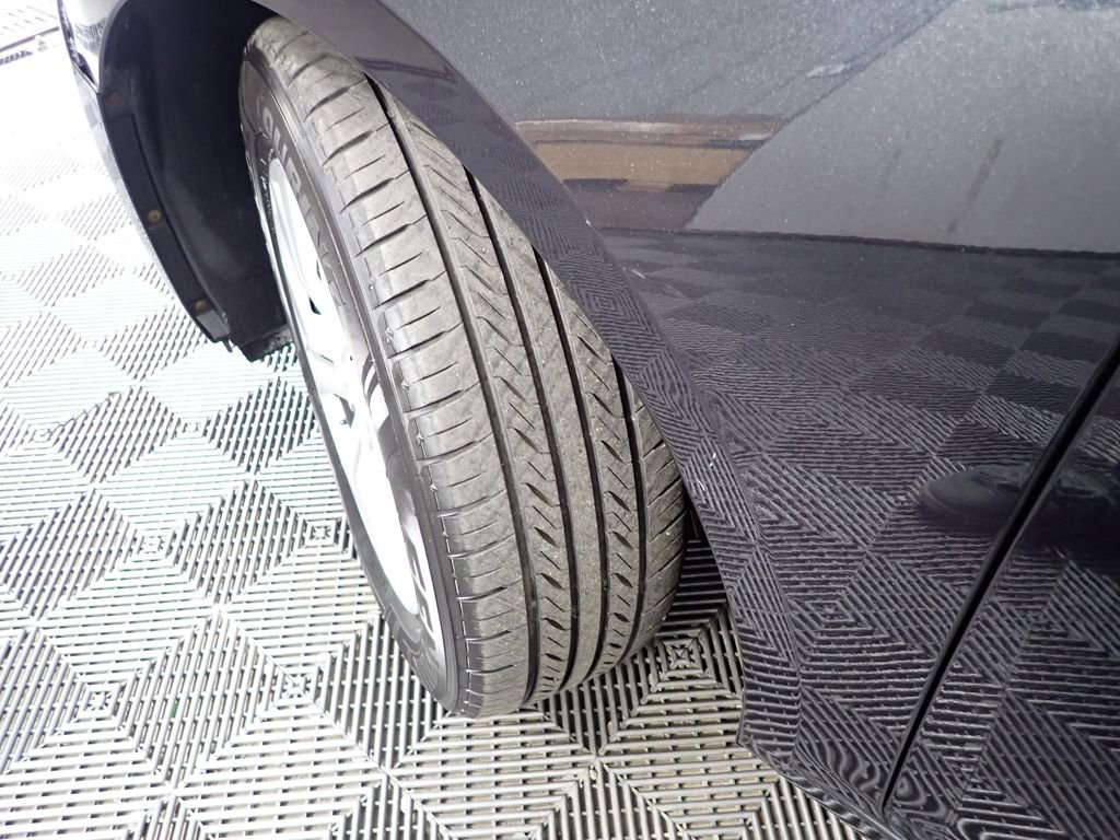 Used 2013 Chevrolet Cruze LS image 44