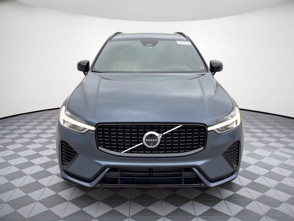 Used 2024 Volvo XC60 T8 Ultimate w/ Protection Package Premier AWD/4WD image 6