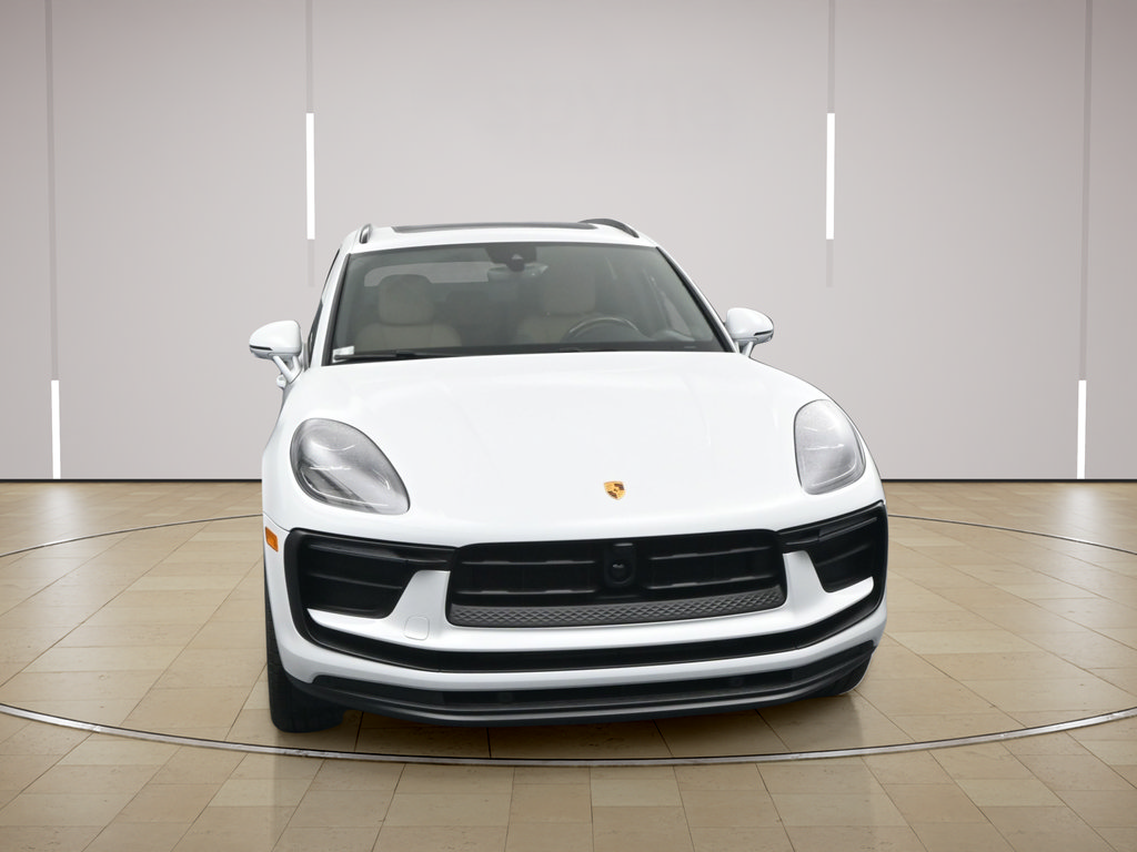 Certified 2026 Porsche Macan AWD/4WD image 27
