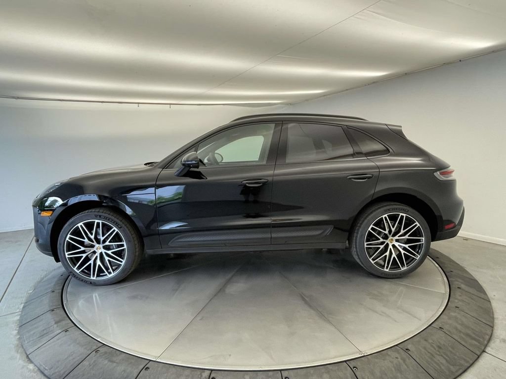 New 2026 Porsche Macan AWD/4WD image 2
