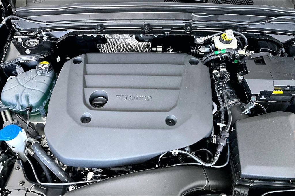 New 2026 Volvo XC40 B5 Core w/ Protection Package Premier AWD/4WD image 25