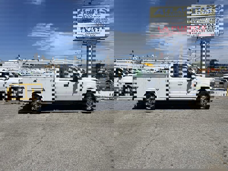 Used 2020 Ford F350 XL w/ Power Equipment Group image 2