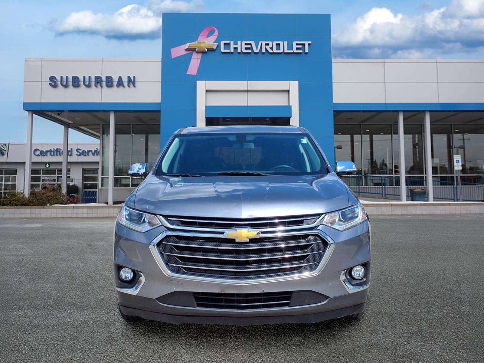 Used 2019 Chevrolet Traverse LT FWD image 2