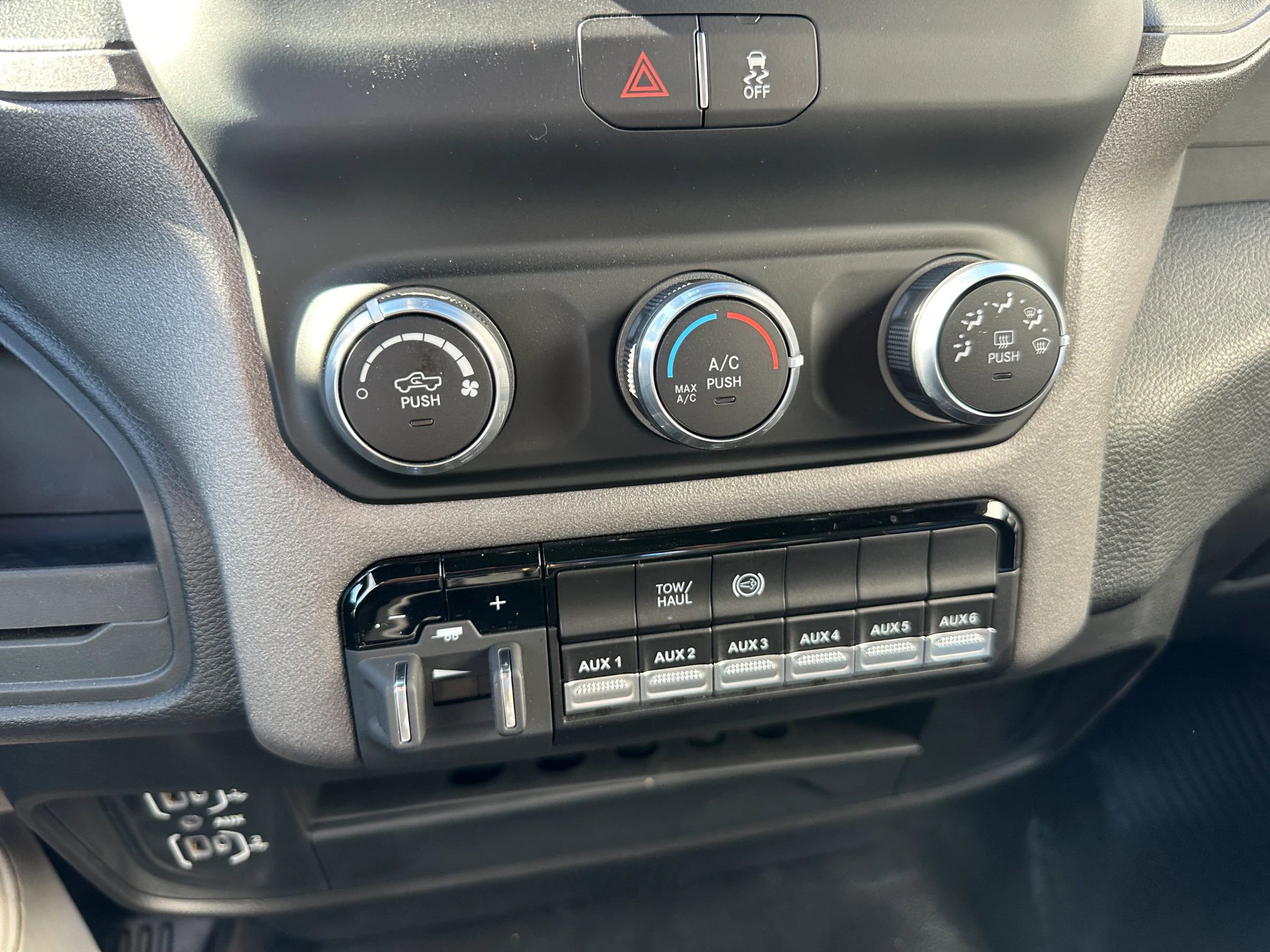 Used 2023 RAM 3500 Tradesman image 28