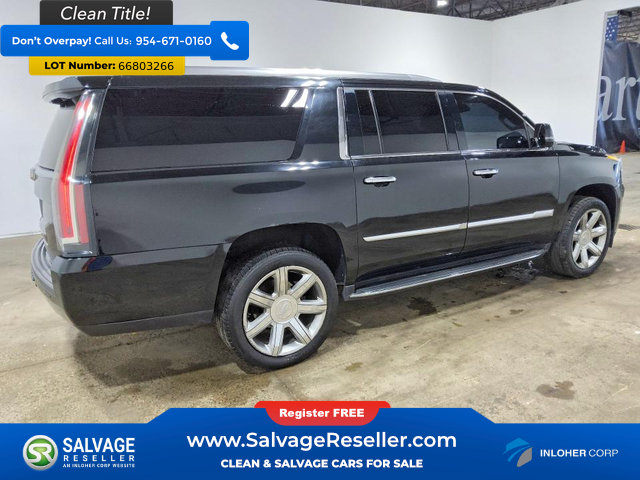 Used 2018 Cadillac Escalade ESV Luxury AWD/4WD image 4