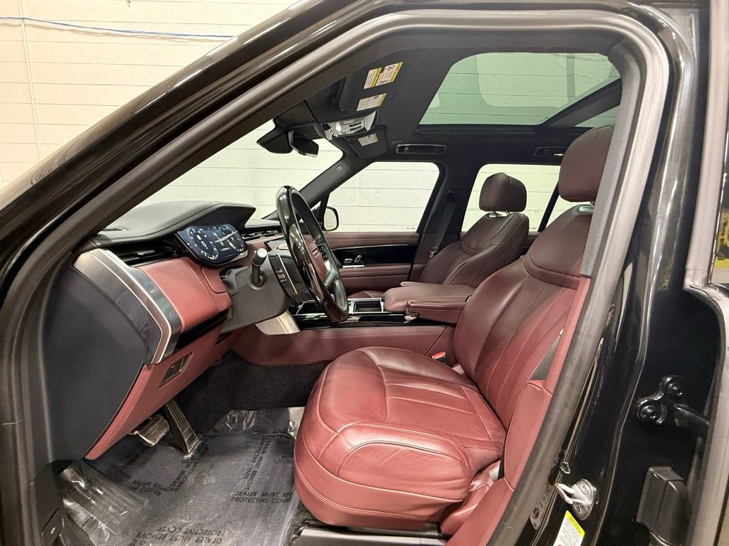 Used 2023 Land Rover Range Rover SE image 29