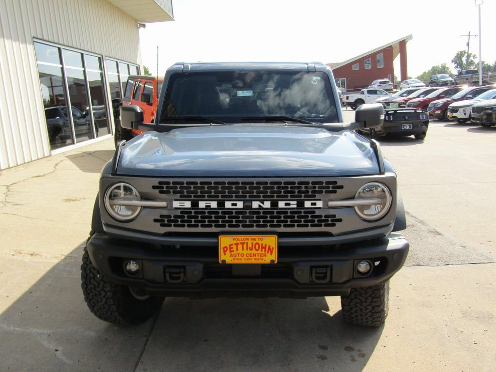 New 2025 Ford Bronco Badlands image 13