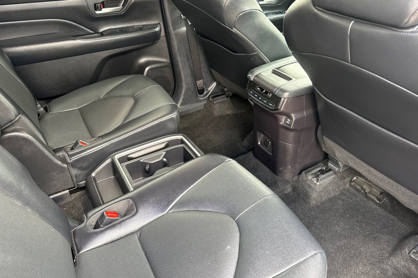 Certified 2025 Toyota Grand Highlander AWD image 20