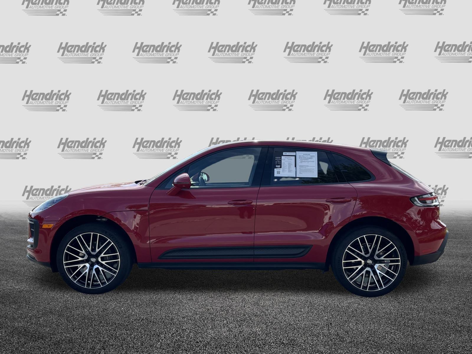 Used 2024 Porsche Macan image 7