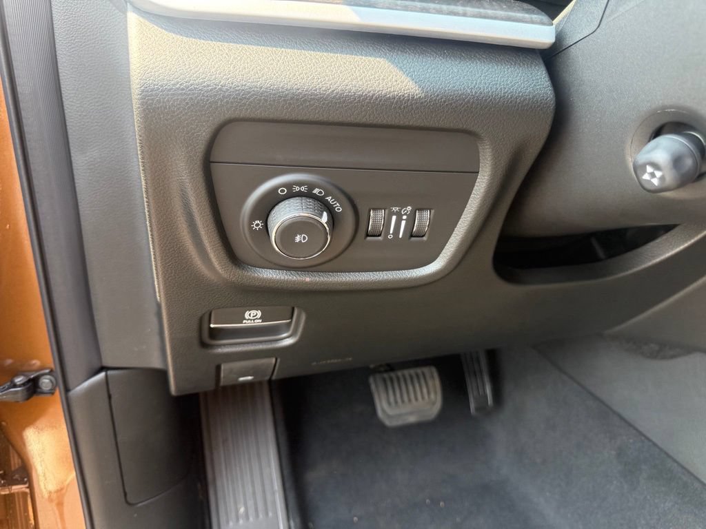 New 2026 Jeep Grand Cherokee L Limited AWD/4WD image 15