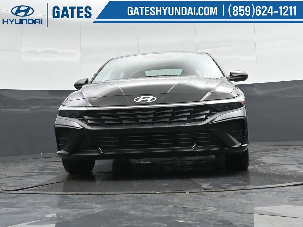 New 2026 Hyundai Elantra SEL FWD image 35