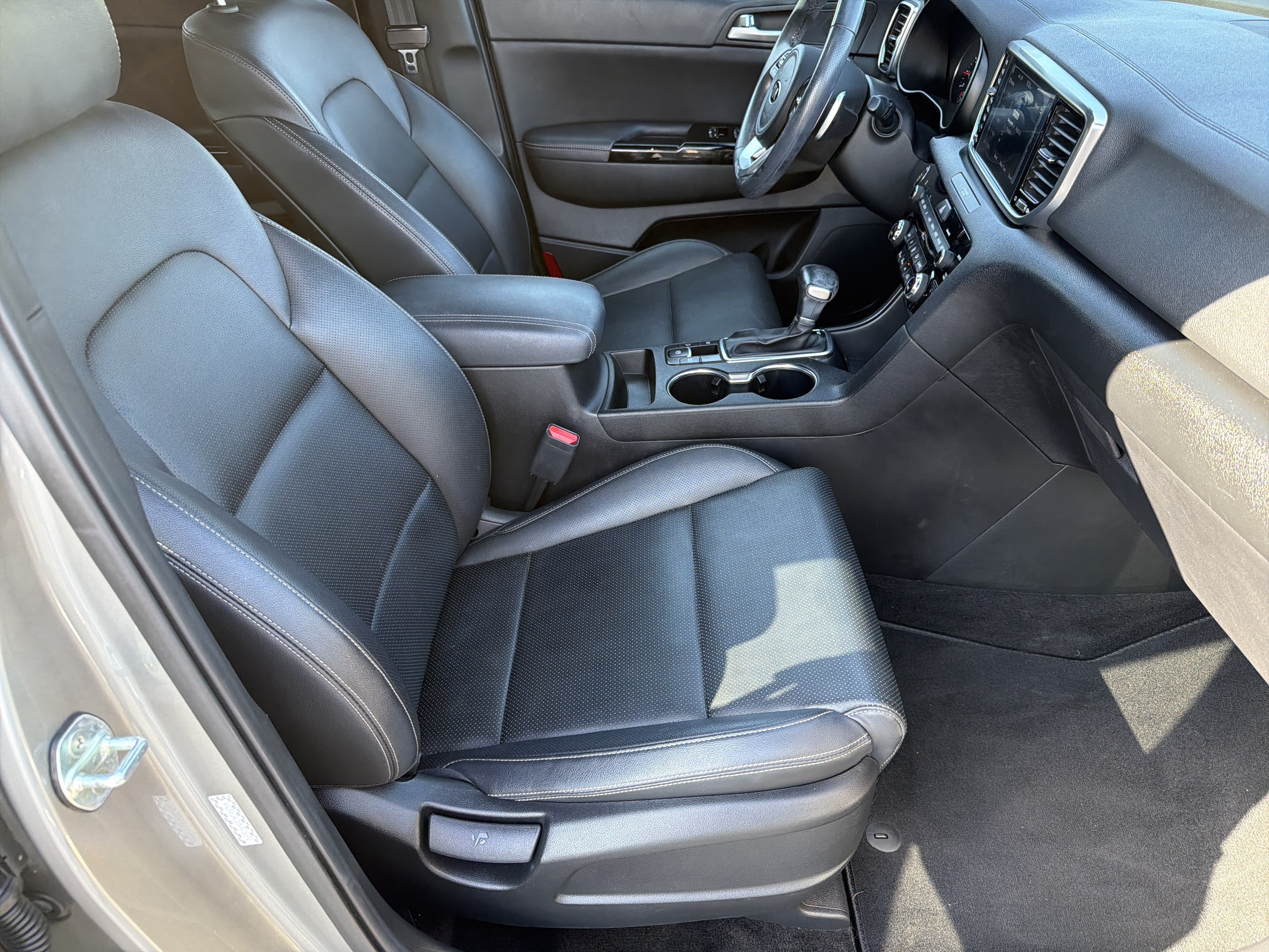 Used 2021 Kia Sportage S w/ S FWD Premium Package image 11