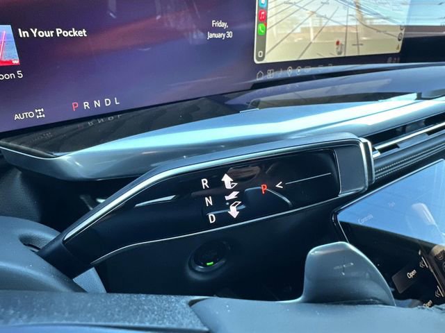 Certified 2025 Cadillac Escalade ESV Premium Luxury Platinum w/ LPO, Floor Liner Package image 46