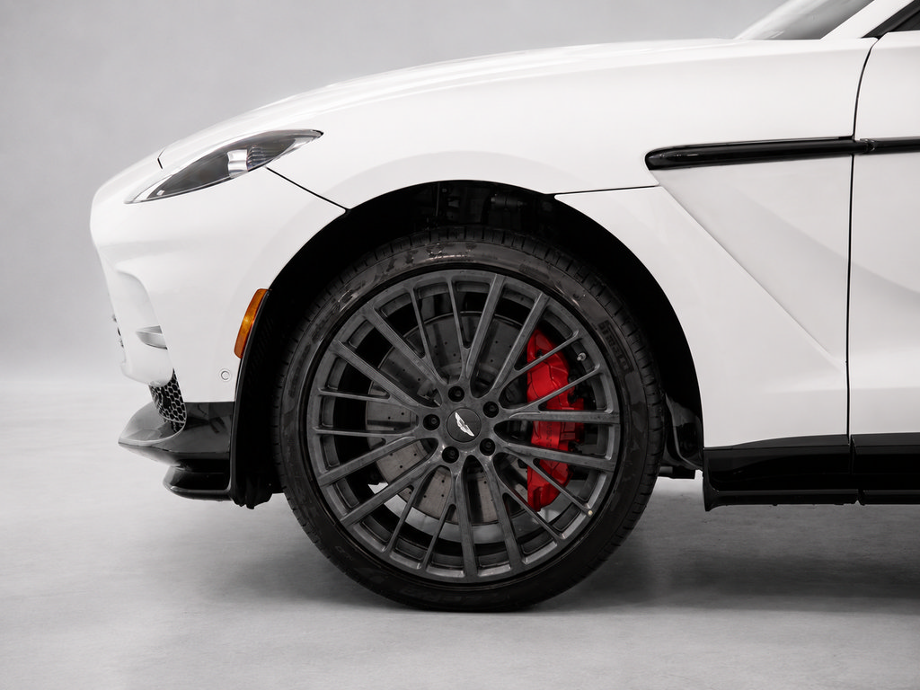 New 2026 Aston Martin DBX 707 AWD/4WD image 9