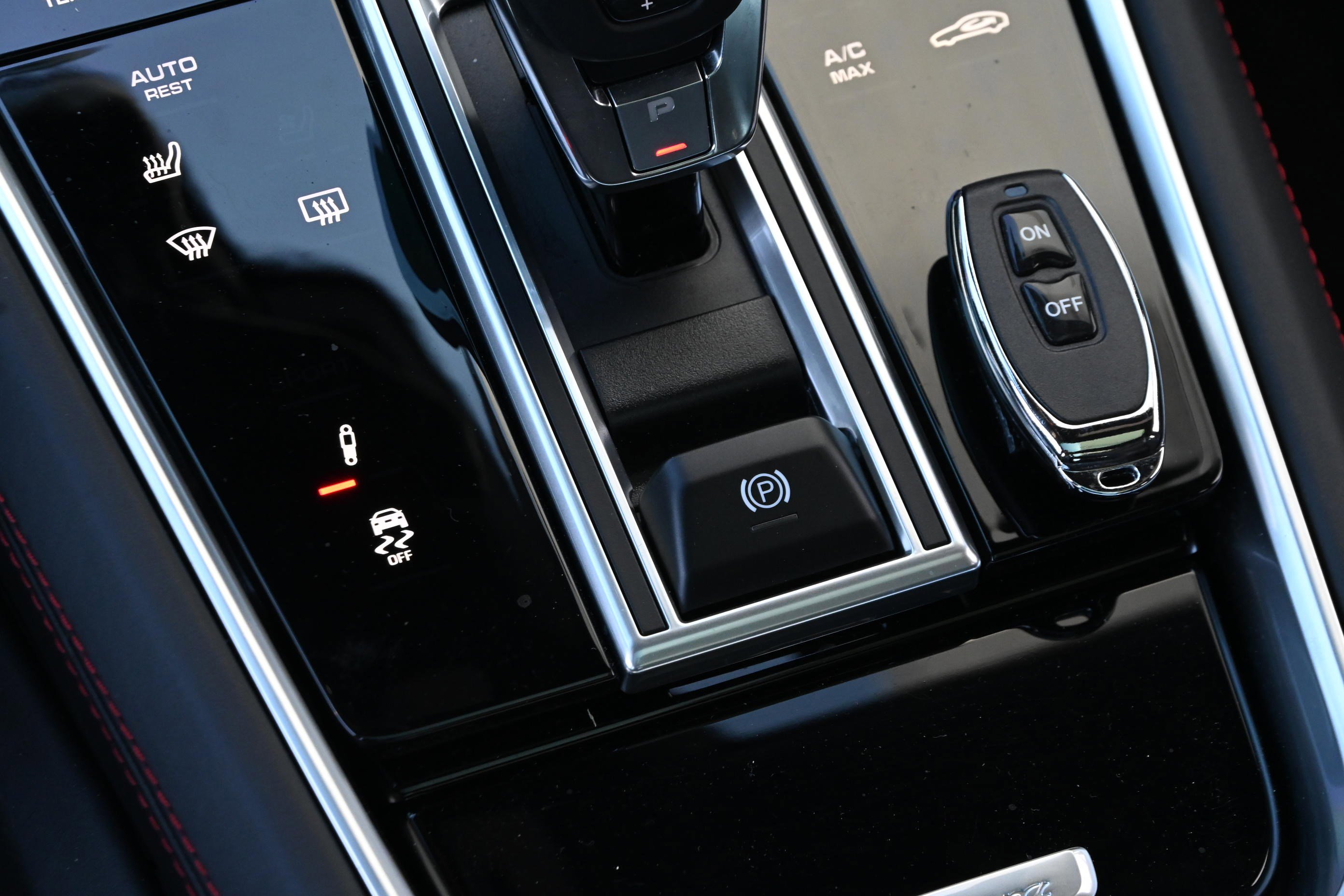 Used 2023 Porsche Panamera GTS image 23