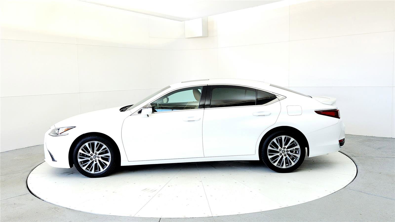 Used 2021 Lexus ES 250 w/ Premium Package AWD/4WD image 5