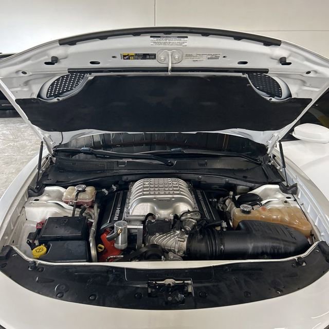 Used 2018 Dodge Charger SRT Hellcat RWD image 18