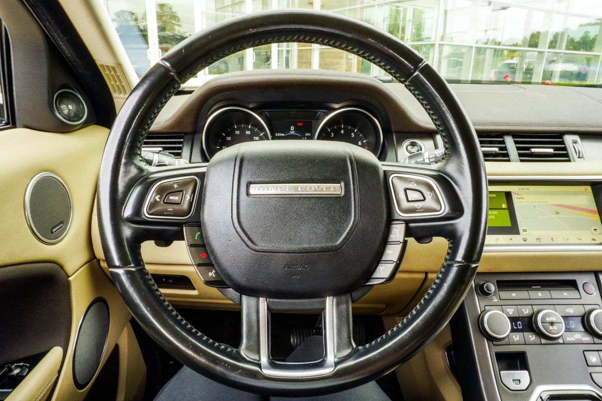 Used 2018 Land Rover Range Rover Evoque SE AWD/4WD image 14