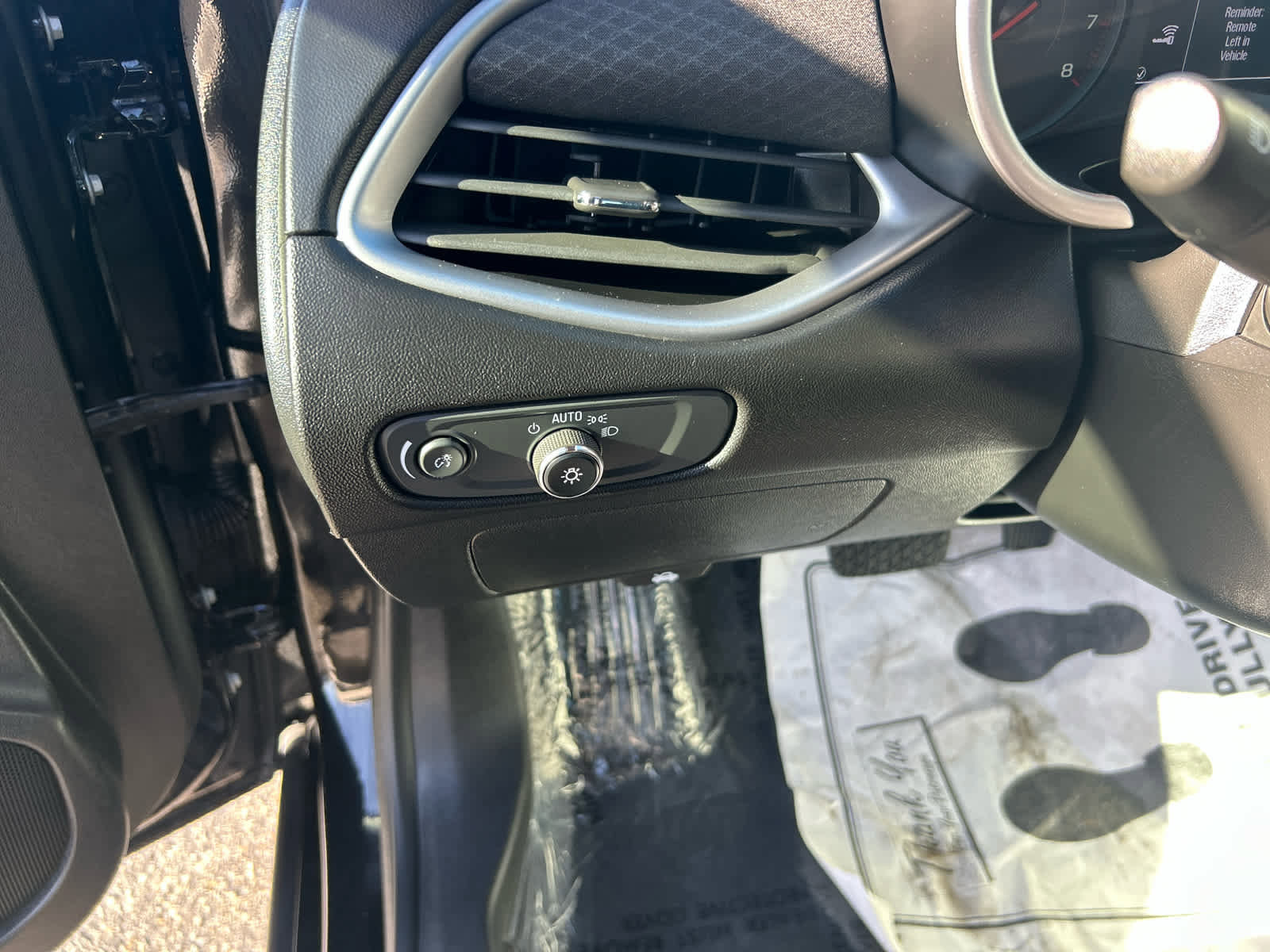 Used 2025 Chevrolet Malibu LT image 13