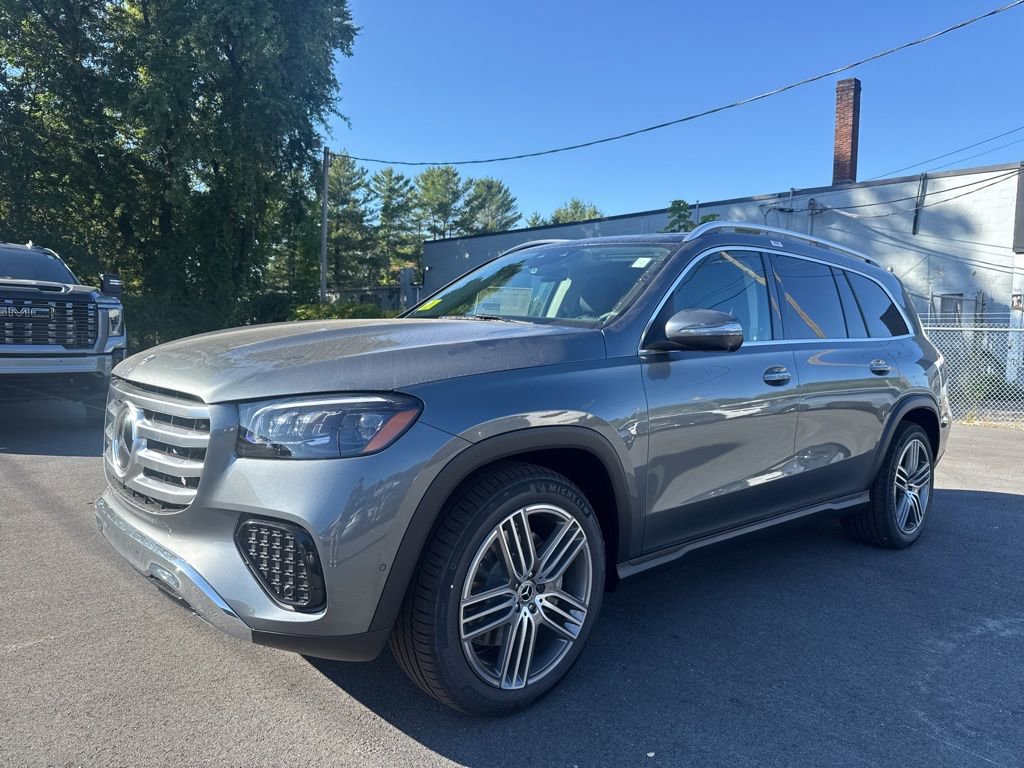 New 2026 Mercedes-Benz GLS 450 4MATIC image 3