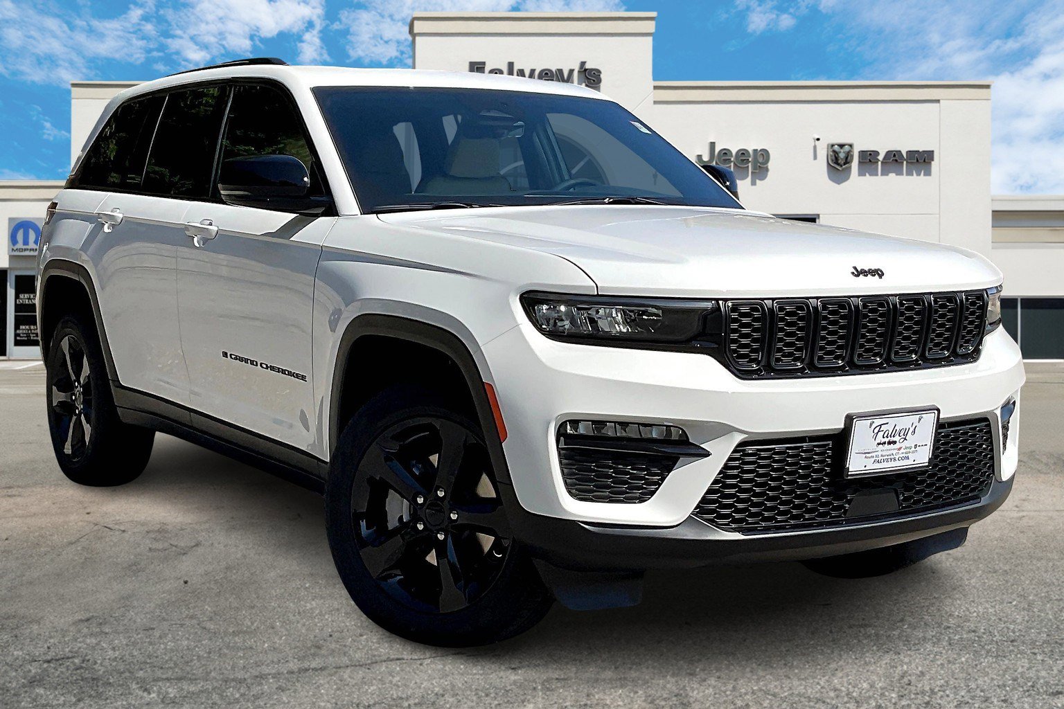 New 2025 Jeep Grand Cherokee Limited image 2