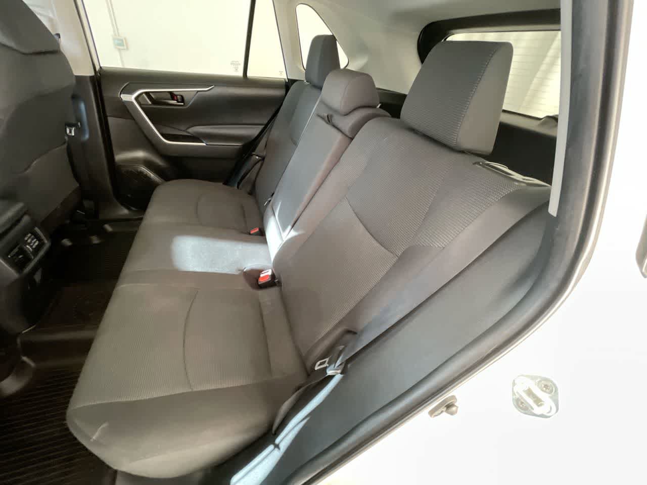 Certified 2022 Toyota RAV4 LE AWD/4WD image 22