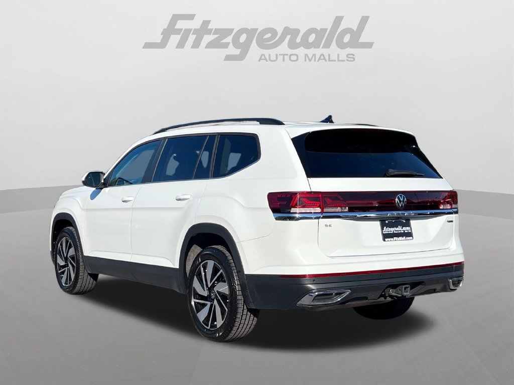 Used 2024 Volkswagen Atlas SE AWD/4WD image 9