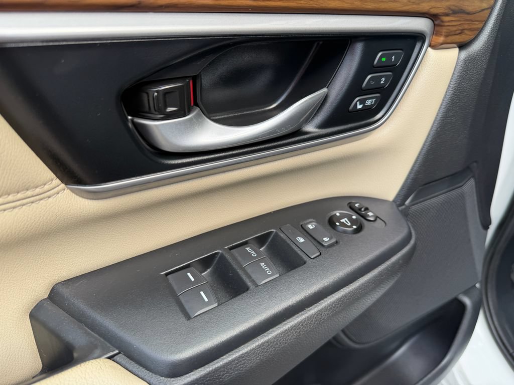 Used 2020 Honda CR-V EX-L image 17