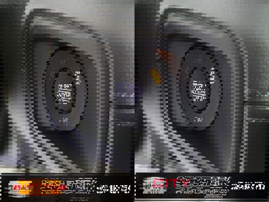 New 2025 Jeep Wrangler Unlimited Sahara image 23