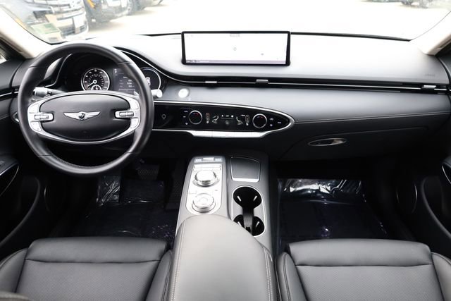 Used 2025 Genesis GV70 2.5T image 17
