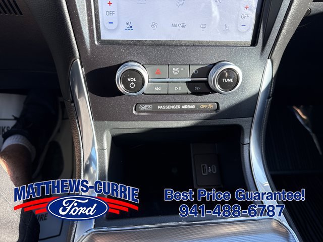 Certified 2024 Ford Edge Titanium w/ Equipment Group 301A AWD/4WD image 21